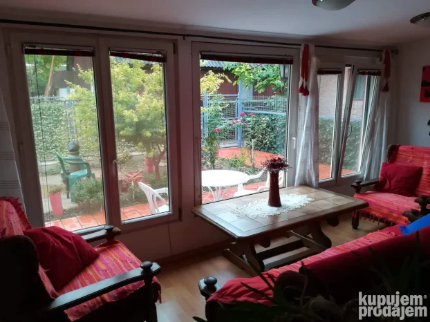 Naselje Partizan, Ada Ciganlija, 1.0 jednosobna, 60 m²