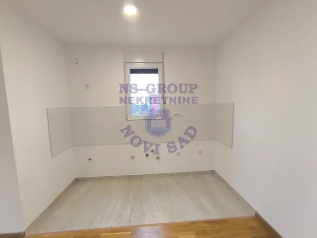 š:559422, Telep, 5+ petosoban, 122 m²