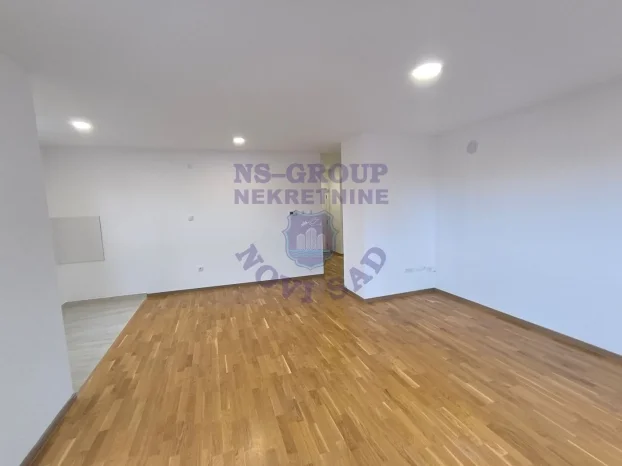 š:559422, Telep, 5+ petosoban, 122 m²