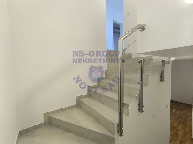 š:559422, Telep, 5+ petosoban, 122 m²