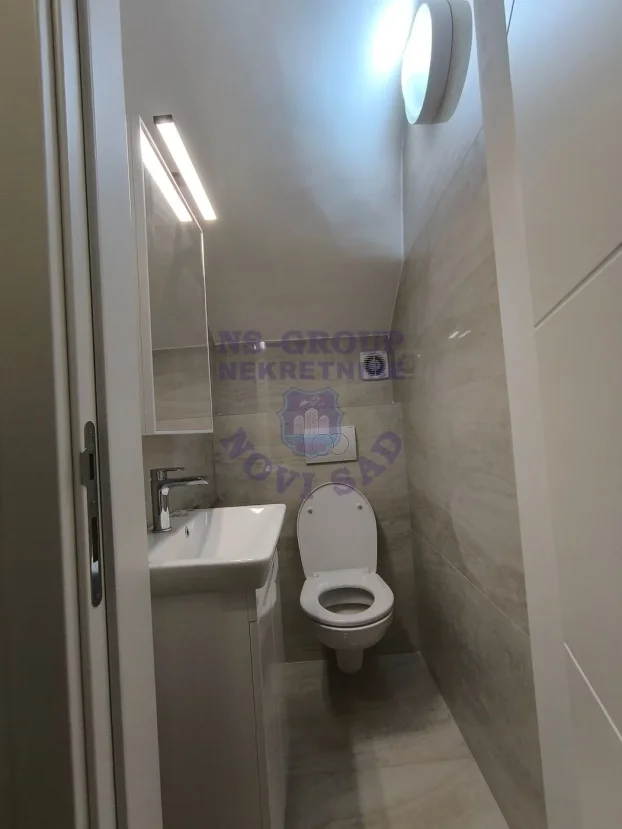 š:559422, Telep, 5+ petosoban, 122 m²