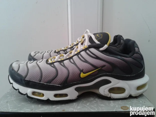 nike air max plus bumblebee