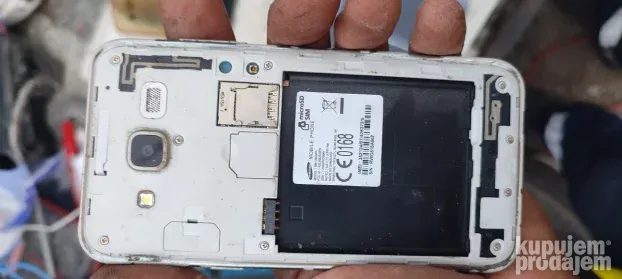 mobilni telefoni 6 kom.za delove 0641341551