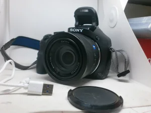 Sony DSC-HX400V 20.4MP GPS Wi-Fi,Full HD, 50x Zoom