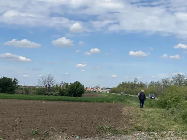 Zemljište na putu Bački Jarak - Novi Sad