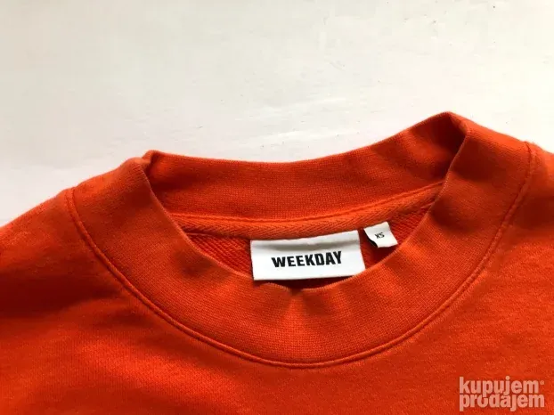 Weekday original zenski oversized narandzasti duks S