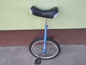 Bicikl za zongliranje na jedan tocak