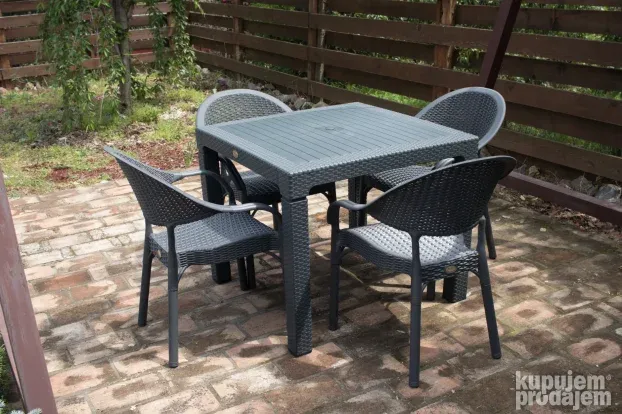 Sto 90x90 bez stakla Crni