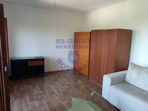Sremska Mitrovica, Divoš, 2.0 dvosobna, 80 m²