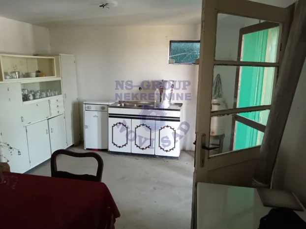 Sremska Mitrovica, Divoš, 2.0 dvosobna, 80 m²