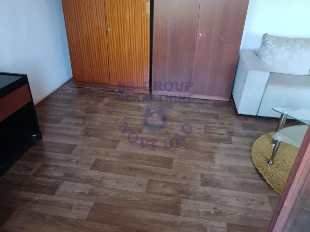 Sremska Mitrovica, Divoš, 2.0 dvosobna, 80 m²