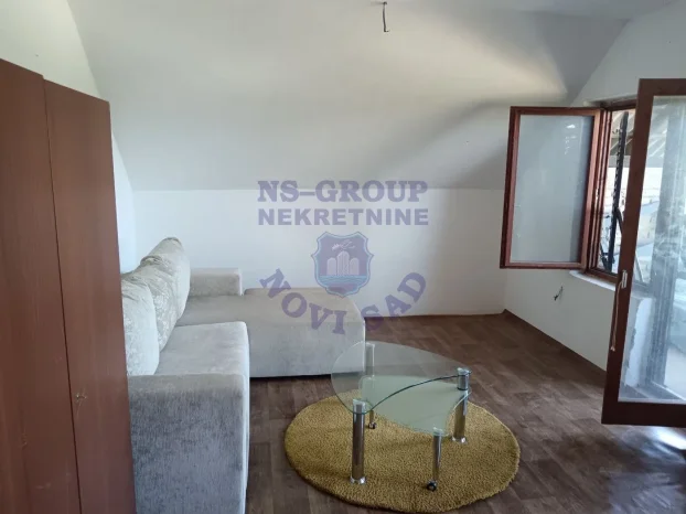 Sremska Mitrovica, Divoš, 2.0 dvosobna, 80 m²
