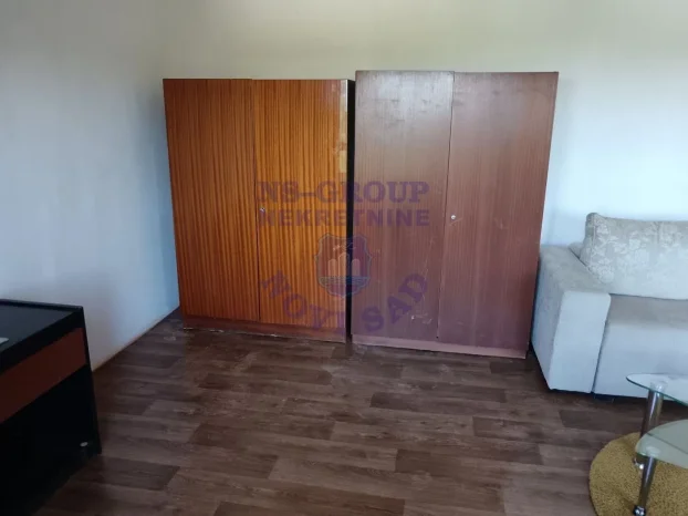 Sremska Mitrovica, Divoš, 2.0 dvosobna, 80 m²