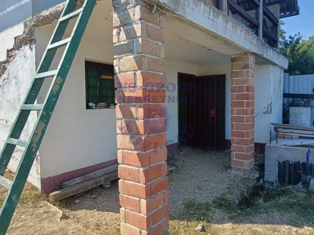 Sremska Mitrovica, Divoš, 2.0 dvosobna, 80 m²