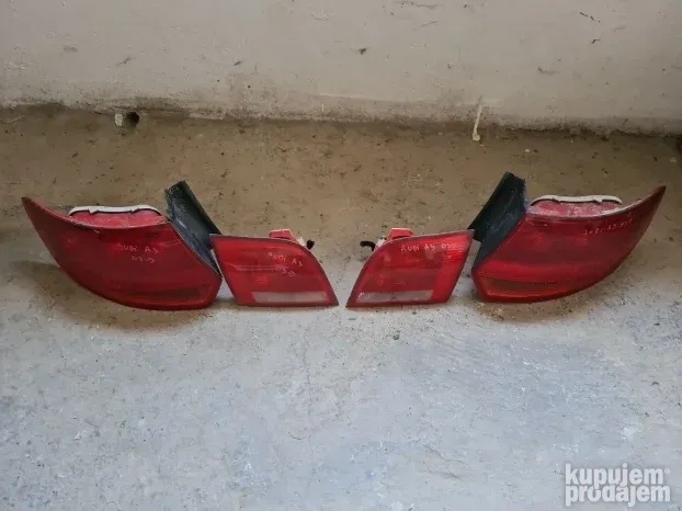 Audi A3 desni stop unutrasnji 2003-2008 5vr