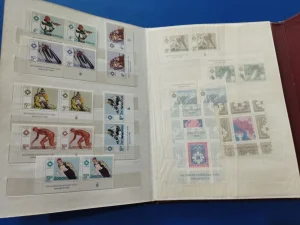Album sa markicama Lot 519
