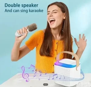 mini karaoke zvucnik i mikrofon