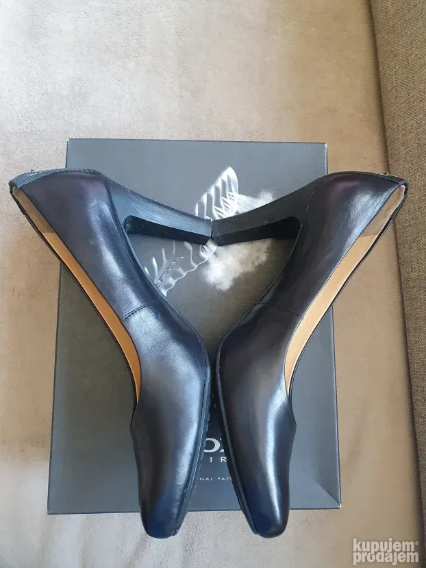 Geox ženske cipele br.37.5 (D24X8A)