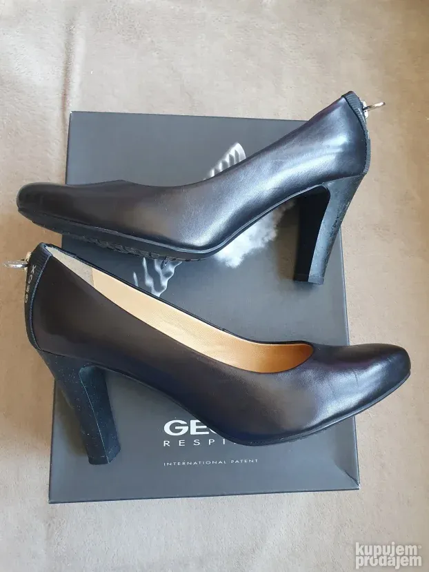 Geox ženske cipele br.37.5 (D24X8A)