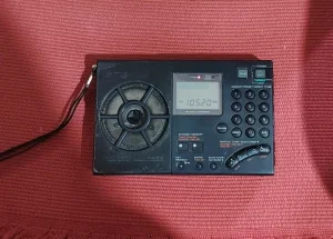 Sony ICF-SW7600G world band receiver