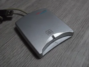 Citac licnih dokumenata Siemens Fujitsu !