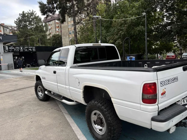 1999 Dodge RAM 2500 sport