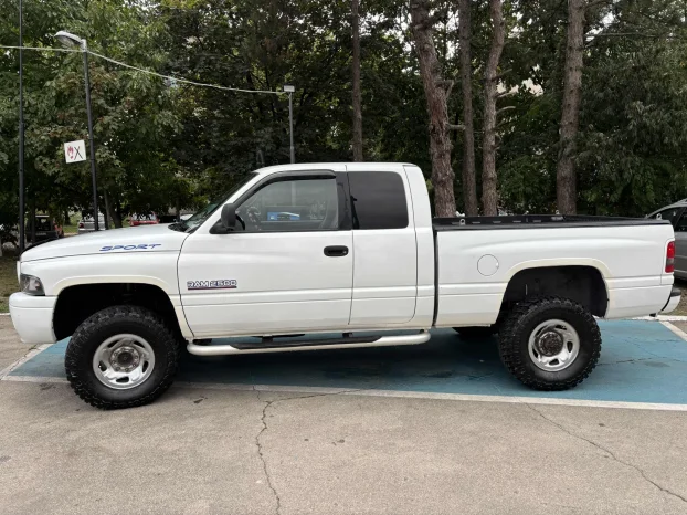 1999 Dodge RAM 2500 sport