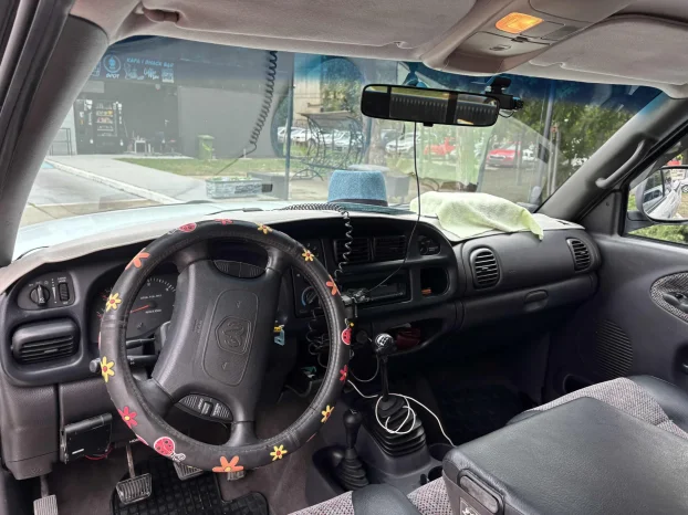 1999 Dodge RAM 2500 sport