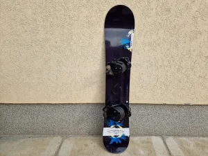 Snoubord Limited 4 / 152 cm