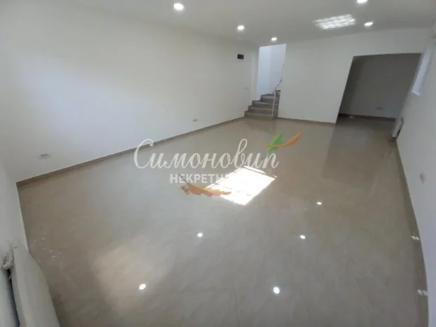 Učiteljsko naselje, TC Aviv, 117m2, dva nivoa, luks,uknjižen ID#1820