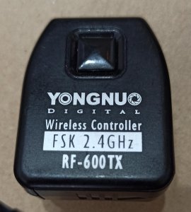 Yongnuo RF-602RX, RF-600TX Flash Trigger for Nikon Canon