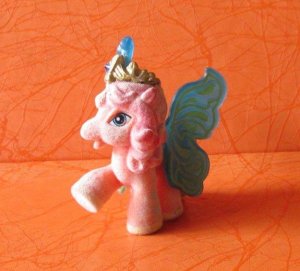 Konj na pojilu my little pony