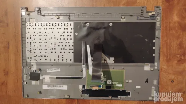 Palmrest , touchpad i tastatura za Asus P4540U