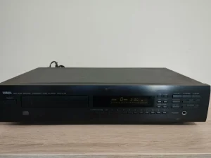 Yamaha CDX-470