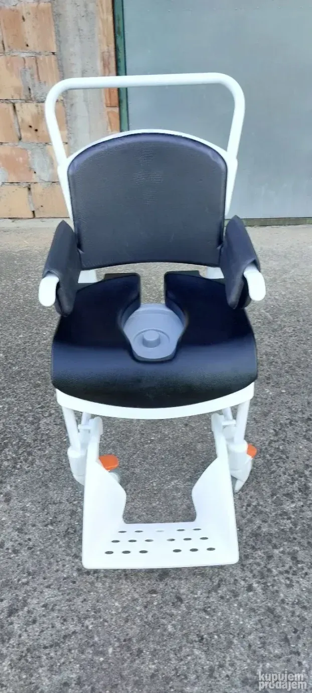 Etac clean toaletna kolica