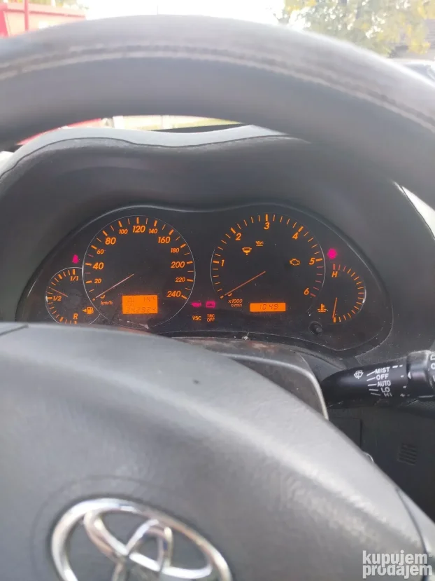 2005 Toyota Avensis 2.0