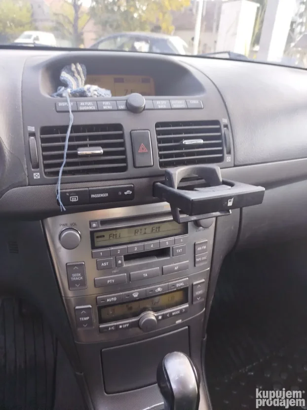 2005 Toyota Avensis 2.0