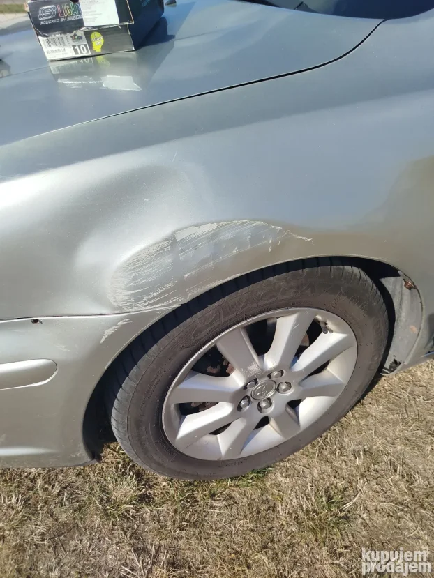 2005 Toyota Avensis 2.0