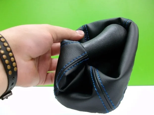 VW GOLF 3 kožica menjača (1991-2002) plavi konac - NOVO