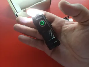 Mini led lampa sa magnetom