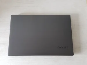 Lenovo ULTRA SLIM i5-8250/12GB DDR4/256 NVMe/BAT. 7H/FHD/DVD