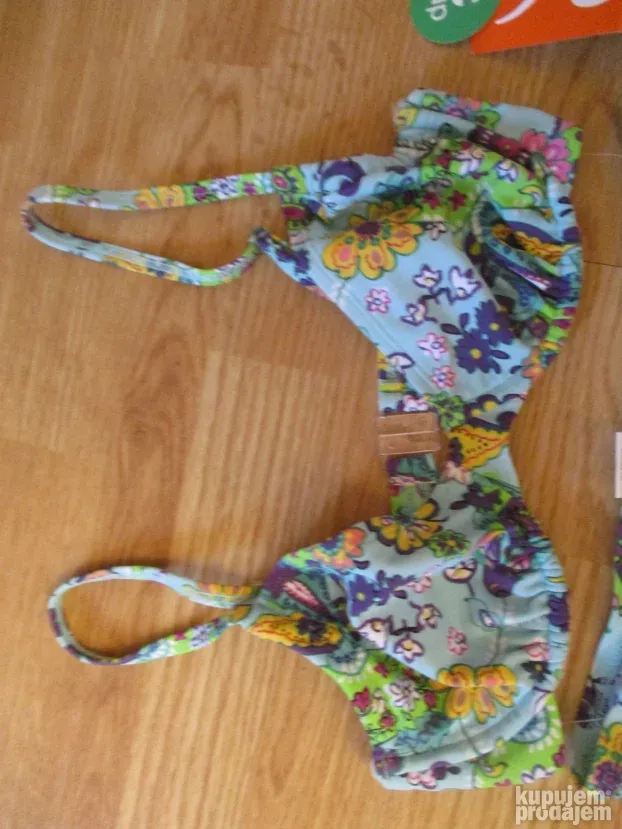 Nov bikini kupaci kostim.   SOLA  br34  donet iz nemacka