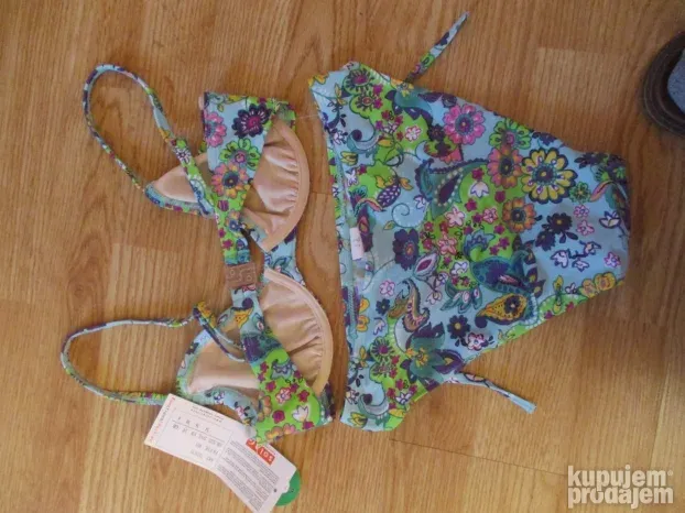 Nov bikini kupaci kostim.   SOLA  br34  donet iz nemacka