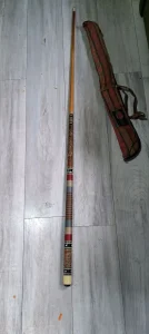 Vintage bilijarski štap  2 dela, idealan za kolekcionare