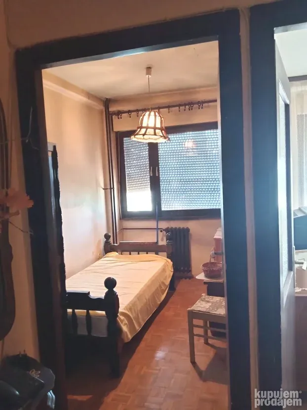 Aerodrom, 4.0, 85 m²