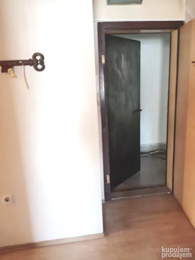 Aerodrom, 4.0, 85 m²