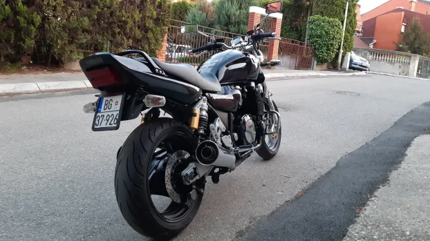 YAMAHA XJR1200