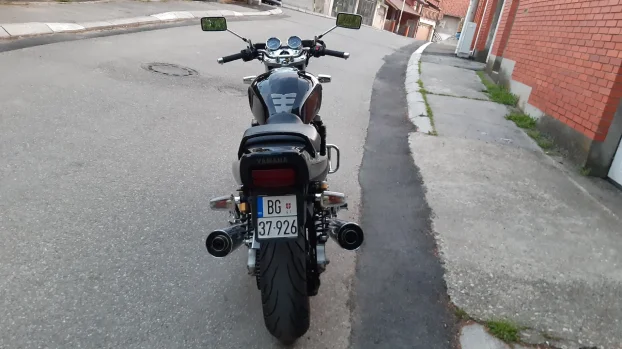 YAMAHA XJR1200