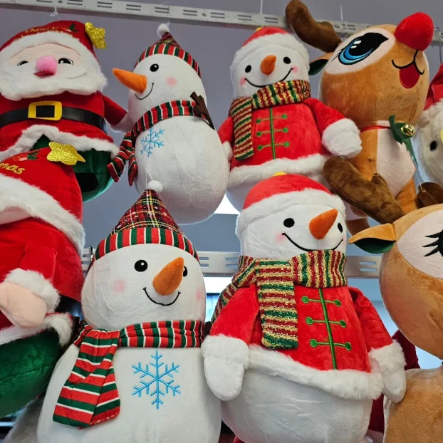 Deda mraz plisani, snesko, irvas.