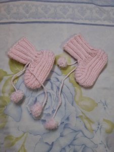 Patofne za bebe rucni rad novo roze sa buckicama